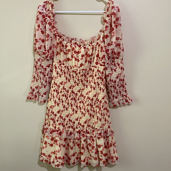 Keepsake Floral dress Size Medium - Picture 9 of 9